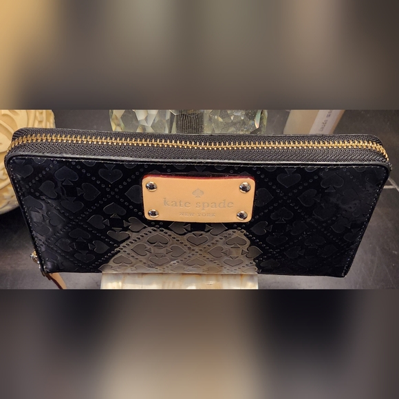 KATE SPADE Four Spades Zip Around Wallet in Black Patent Leather NWOT - Picture 4 of 12